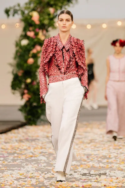 Look 6